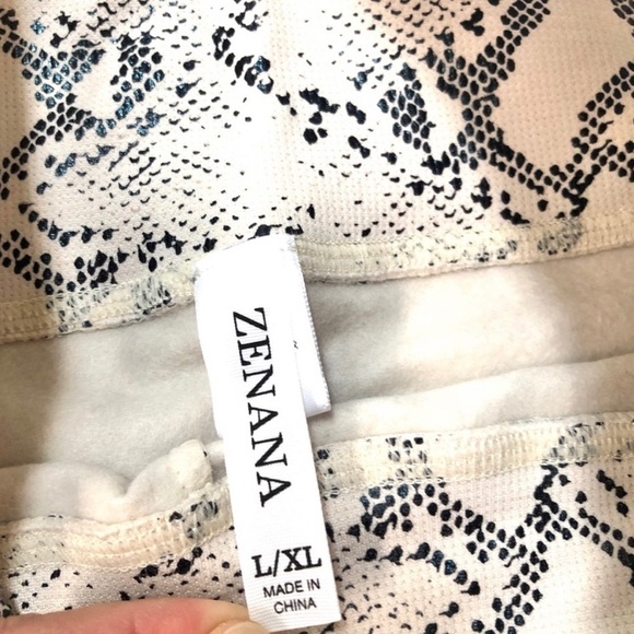 Snakeskin Print Fleece Lined Black Tan Zenana Leggings L/XL - Picture 7 of 9